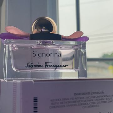 Salvatore Ferragamo  - Parfums (Lilas, Rose)