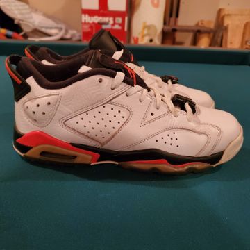 Jordans - Sneakers (White, Black, Red)