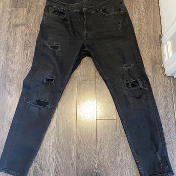 Zara - Jeans troués (Noir)