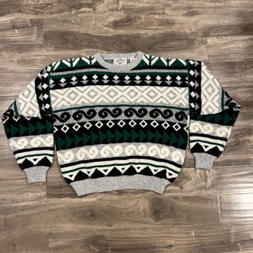 Northern Territories  - Crew-neck sweaters (White, Green)