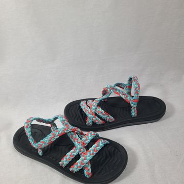 Megnya - Flat sandals
