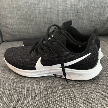 Nike - Trainers (White, Black)