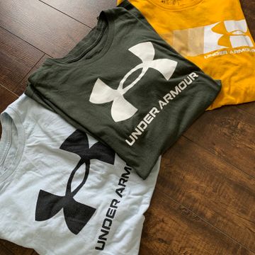Under armour - Tops & T-shirts