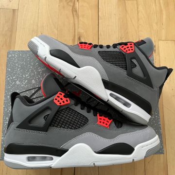 Nike - Sneakers (Red, Grey)