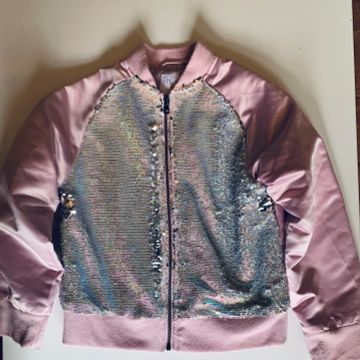 The children place  - Coats (Pink, Silver)
