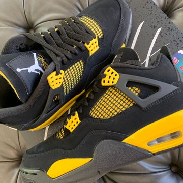 Jordan - Sneakers (Black, Yellow)
