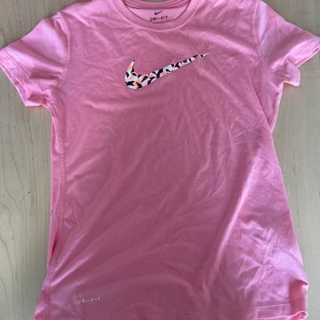 Nike - Sportswear (Pink)