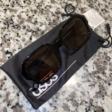 Asos - Sunglasses (Black)