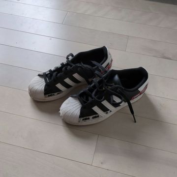 Adidas  - Sneakers (White, Black, Red)