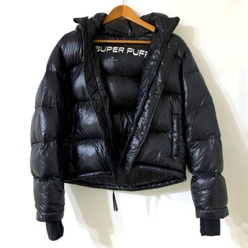 Aritzia  - Down jackets (Black)