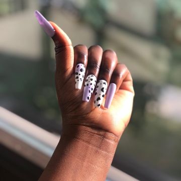 Nails. Press on nails - Manucure (Blanc, Mauve)