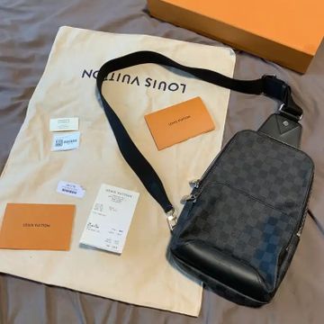Louis Vuitton - Shoulder bags (Black)