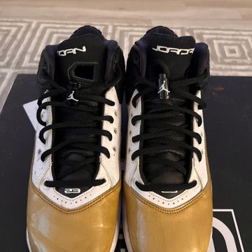 Jordan - Dress shoes (White, Gold)