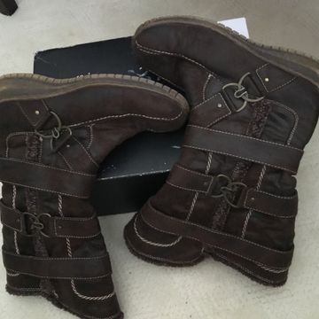 Shaina - Mid-calf boots (Brown)