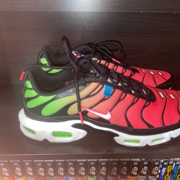 Nike - Sneakers (Noir, Vert, Rouge)