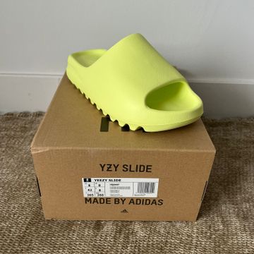 Yeezy - Sandals