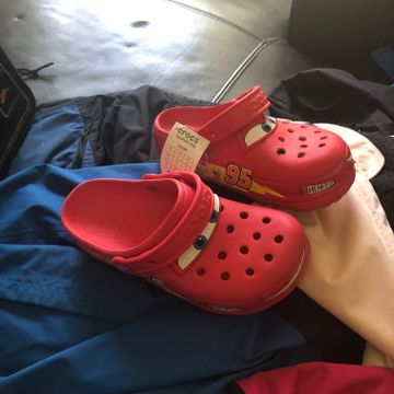 Crocs - Sandals & Flip-flops (Red)