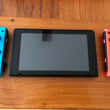 Sony - Consoles & jeux vidéo (Noir, Bleu, Rouge)