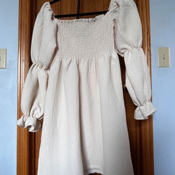 Nothing Fits But - Maternity dresses (White, Beige)