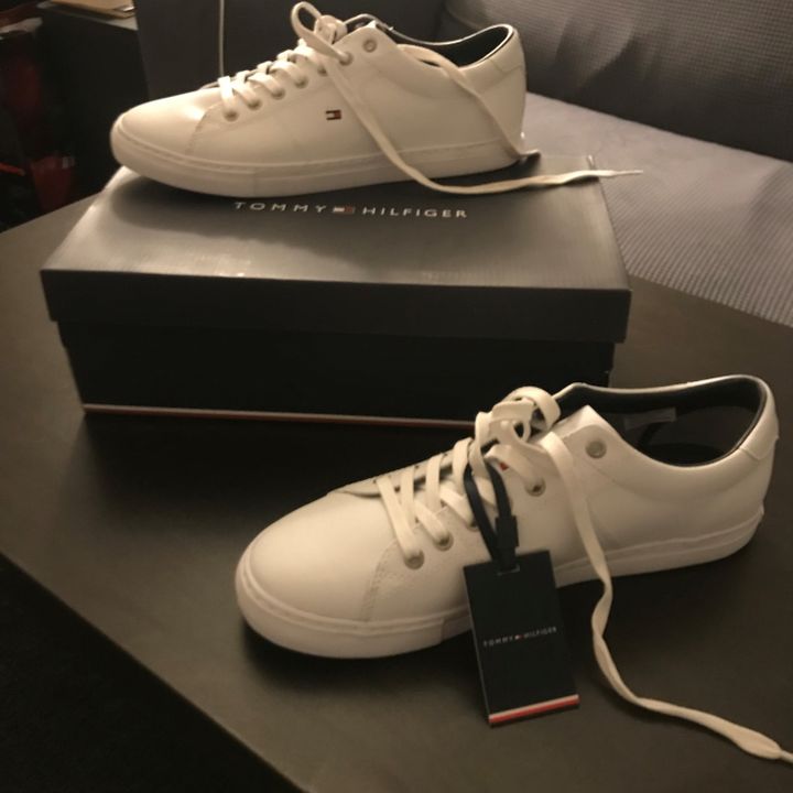 Tommy Hilfiger Shoes Sneakers Vinted