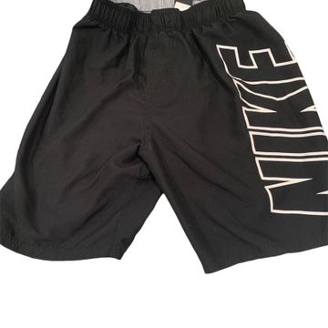 Nike - Chino shorts (White, Black)