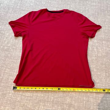 Lululemon - Short sleeved T-shirts (Red)