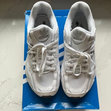 Adidas  - Sneakers (White)