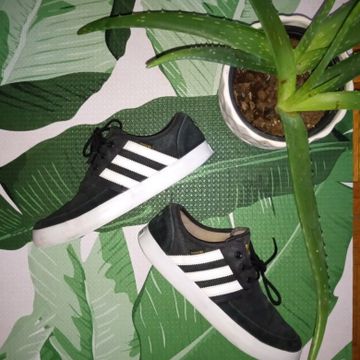 Adidas - Sneakers (White, Black)