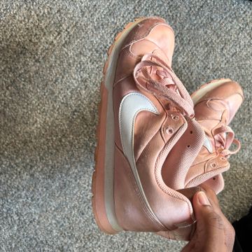 Nike - Sneakers (Pink)