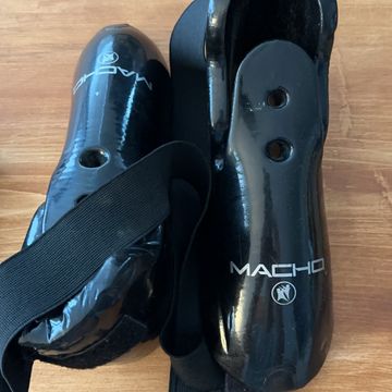 Macho - Protection & Padding (Black)