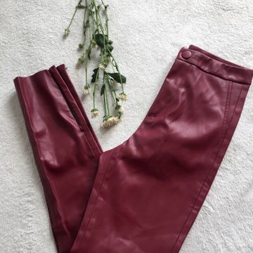 Zara - Leather pants (Red)