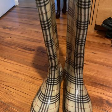 Inconnue (style Burberry)  - Knee length boots