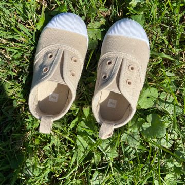 Tag - Slip-on shoes (Beige)