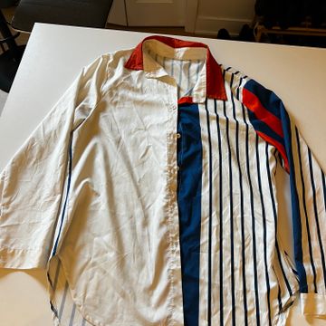 Inconnue - Button down shirts (White)