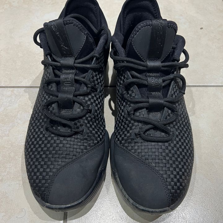 Nike lebron hot sale 14 black