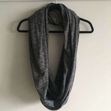 Lululemon - Scarves (Black, Grey)