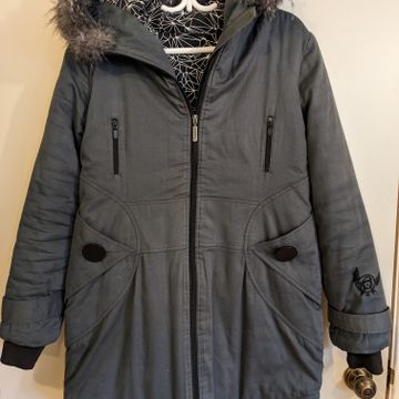 SCHWIING - Winter coats (Black, Grey)