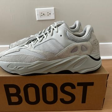 Yeezy - Shoes, Sneakers | Vinted