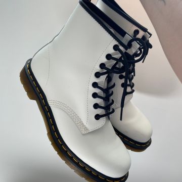 Doc Martens - Lace-up boots (White, Black)