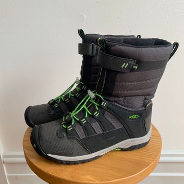 KEEN - Mid-calf boots (Black, Green, Grey)