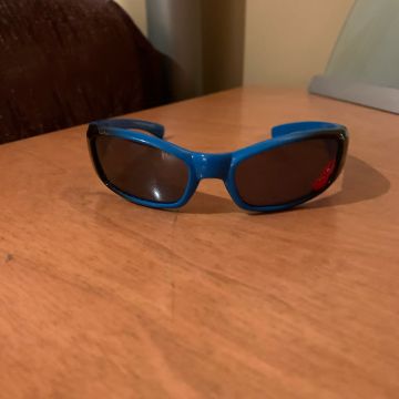 - - Sunglasses (Blue)