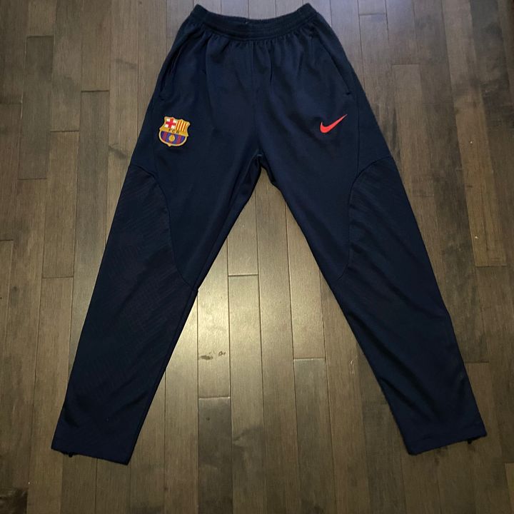 Nike - Vétements de sport & accessoires, Survétements