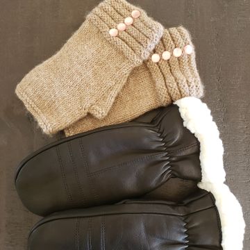 Simons and handmade - Gloves & Mittens (Black, Brown)