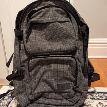 Eastpack  - Backpacks (Grey)