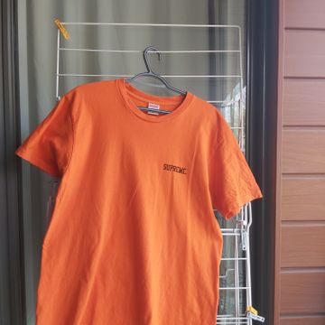 Supreme - T-shirts (Orange)