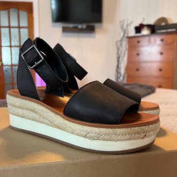 Lucky Brand - Heeled sandals (Black)