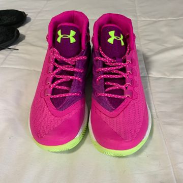 Under Armour - Indoors training (White, Green, Pink)