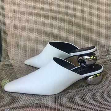 Intervalle  - Mules & Clogs (White, Silver)