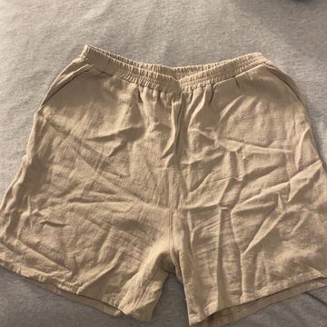 Essentiels x generation sidechick - High-waisted shorts (Beige)