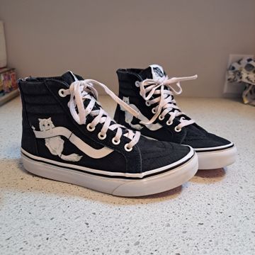 Vans - Sneakers (White, Black, Pink)